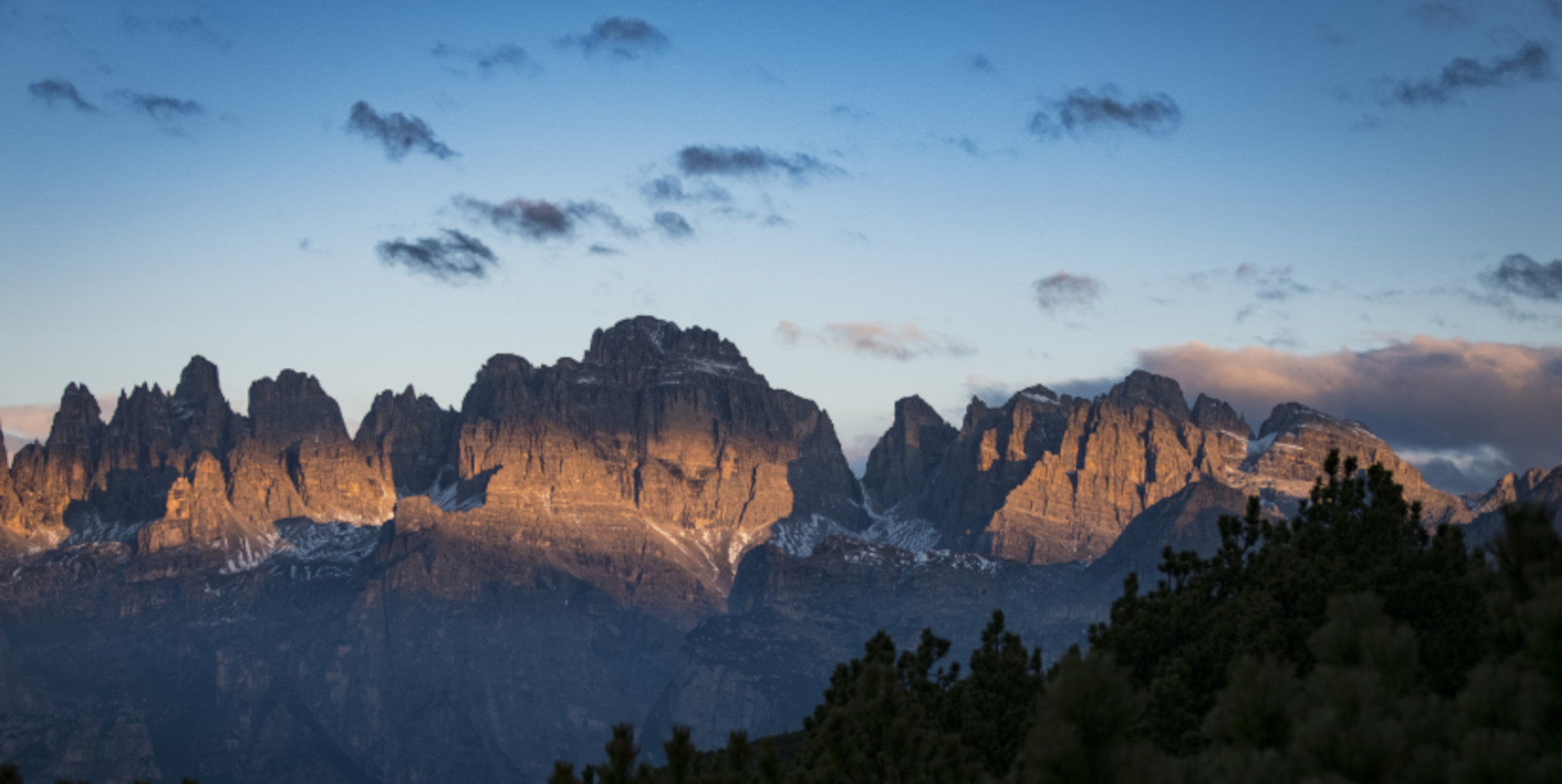 Le Dolomiti di Brenta per il corso amministratori 2024 che di tiene ad Andalo il 15 e il 16 novembre